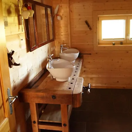Ferienwohnung Im Gemuetlichen Blockhaus Vor Den Bergen Wielenbach Esterno foto